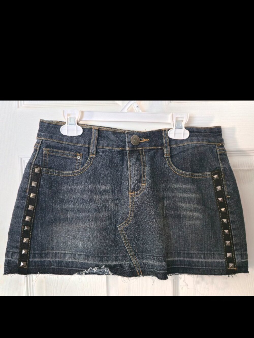 Abbey Dawn by Avril Lavigne Cool Early 2000’s Studded Denim Mini Skirt Sz 7